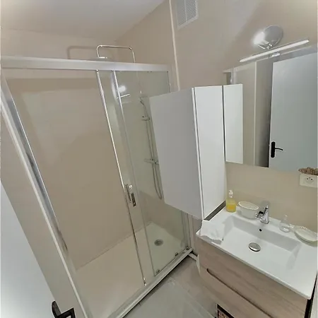 Le Petit Penitent Quartier Dore アパート